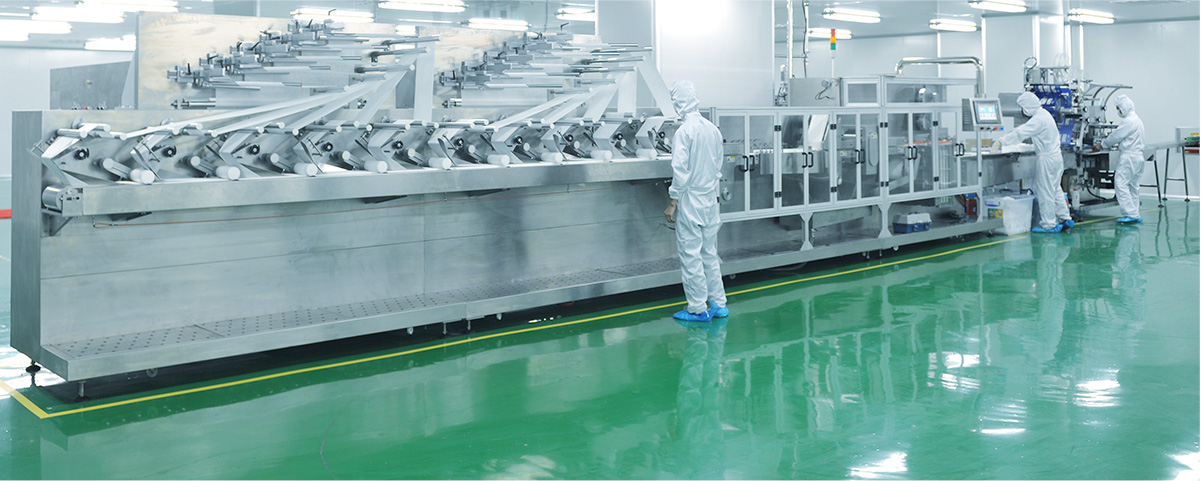100,000-level purification workshop — healthcare products manufacturing facility with ISO Class 7 cleanroom for OEM wet wipes production
