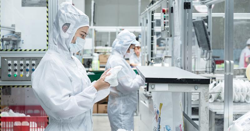 How to Find a Wet Wipes OEM Partner: A Step-by-Step Sourcing Blueprint for Brand Owners
