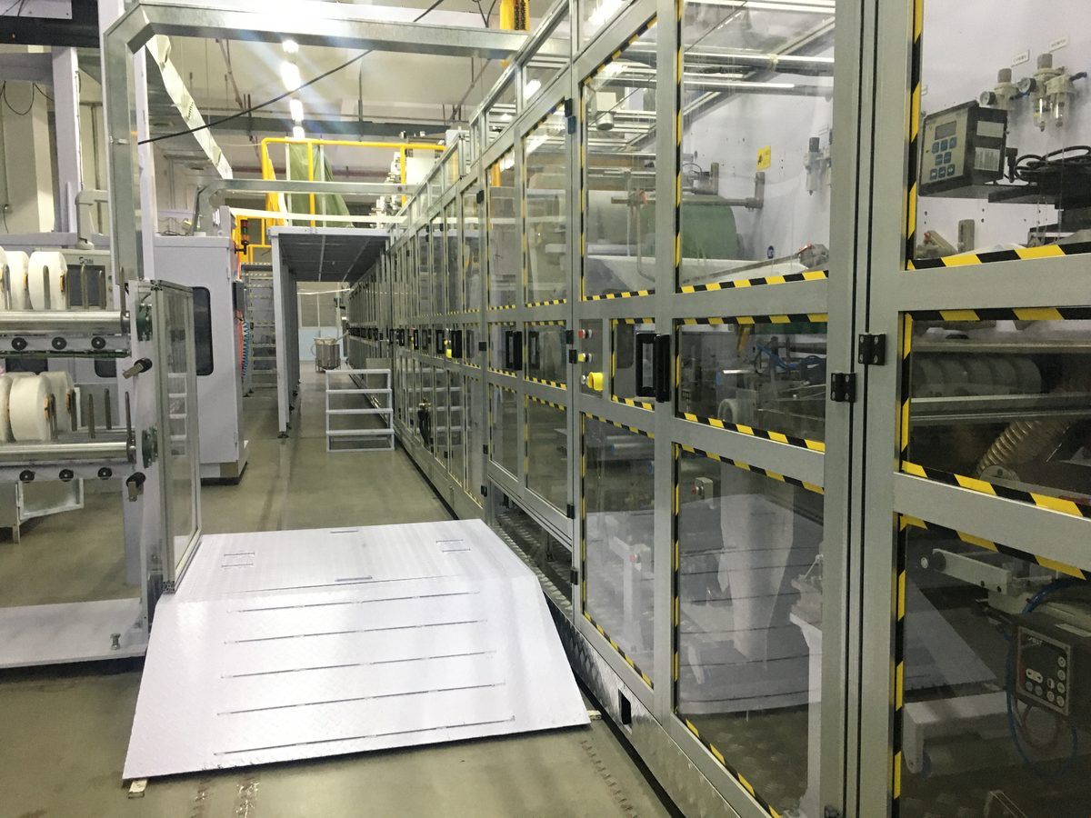 ISO 13485 certified feminine care OEM production cleanroom — Chenrui (Fujian) Industry and Trade Co., Ltd. Quanzhou factory